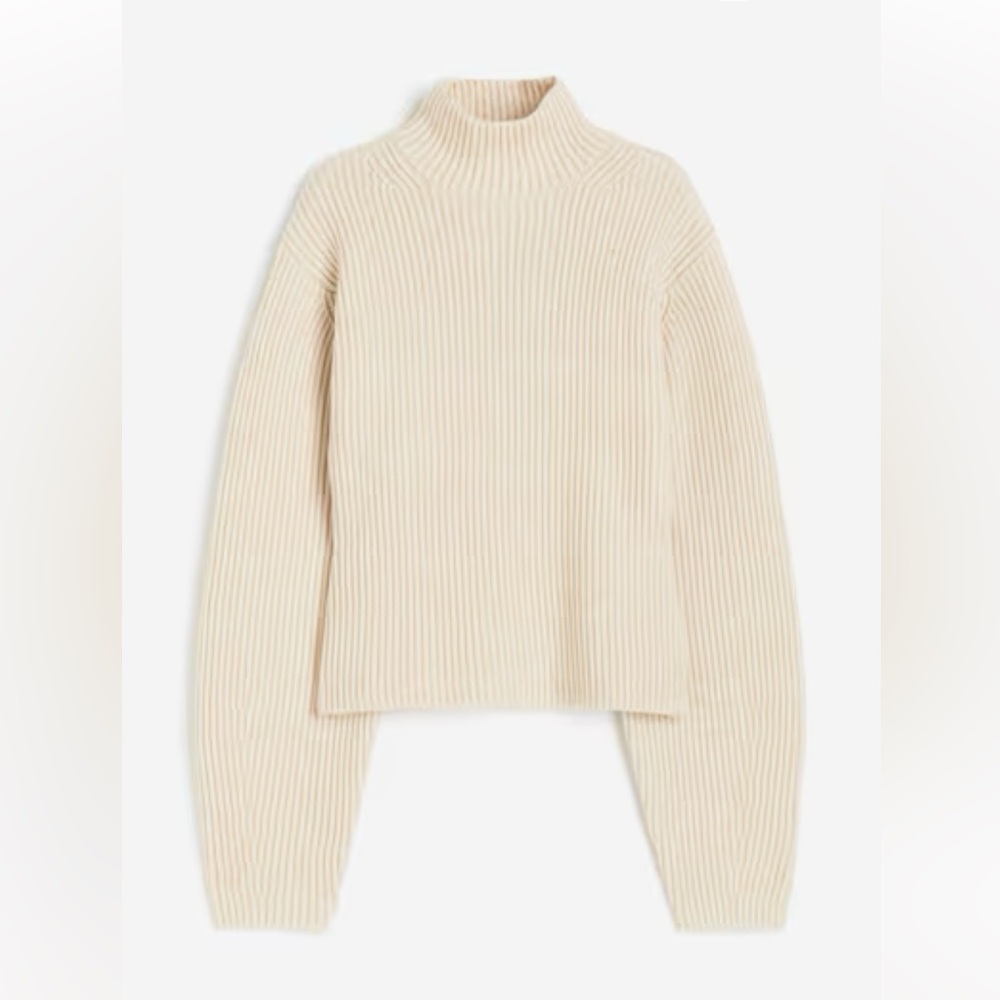 H&M- Cream Ribbed Turtleneck Sweater